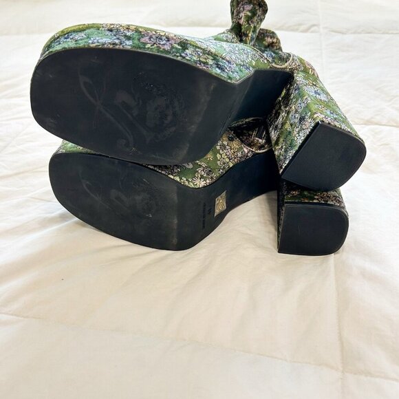 NWOB Free People Smyth Green Floral Velour Platform Block Heel Boots Size 10 - Picture 5 of 11